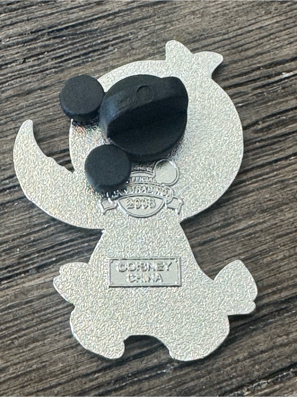 5/$25 Disney Orange Bird Aviator Pin - Picture 2 of 2